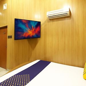 Single Room Private External Bathroom